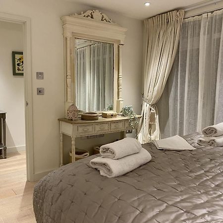Апартаменты Walcot Yard With Parking, Bath Keys Экстерьер фото